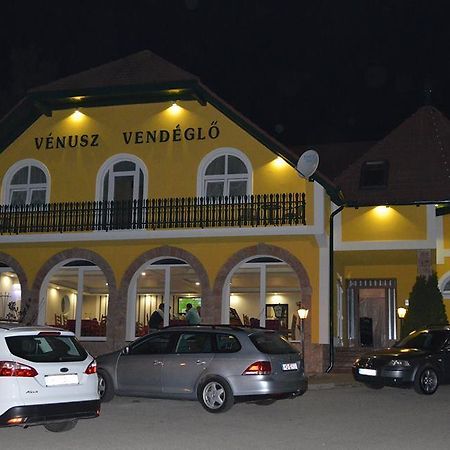 Venusz Panzio Es Vendeglo Bed & Breakfast Bagod Екстериор снимка