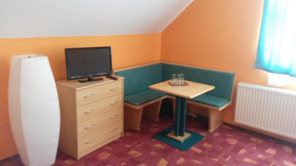 Venusz Panzio Es Vendeglo Bed & Breakfast Bagod Екстериор снимка