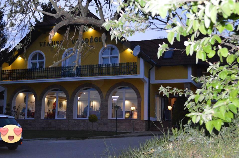 Venusz Panzio Es Vendeglo Bed & Breakfast Bagod Екстериор снимка